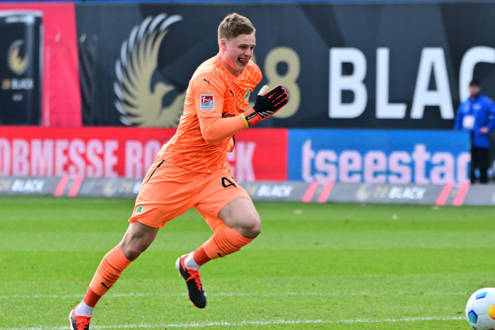 Jonas Urbig Fürth Tipp